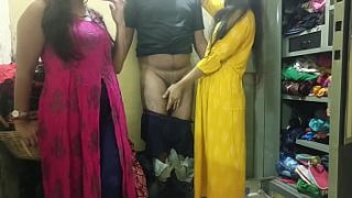 Gadis India Seksi Dalam Adegan Panas Bertiga Dengan Roleplay Berbahasa Hindi