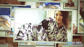 Jepang: Eksplorasi Sensual Dan Permainan Basah Volume 24