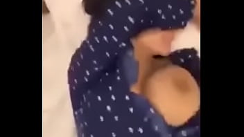 Wanita Tiongkok Digoyang