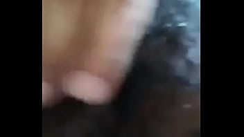 Desi Bhabi Melepas Sari Dengan Gerakan Menggoda