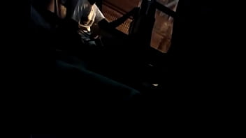 Malam Pertama Di Dalam Bus Yang Berguncang