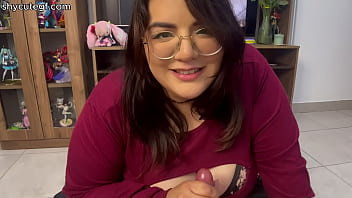 Pandangan Mesra Isabelle Myers, Si Milf Bbw Yang Menggoda, Bermain Dengan Kontol Anak Tirinya