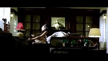 Adegan Panas Dan Menggairahkan Dalam Film Bollywood