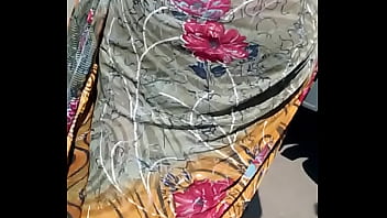 Panasnya Bokong Menggoda Dalam Balutan Saree