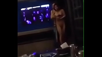 掃不掉的淫靡！中國再爆情色ktv 男女激戰「三人行」露骨照外流