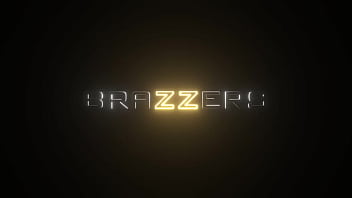 Brazzers Tergila-gila Pada Lubang Pantat Violet Myers Yang Menggoda