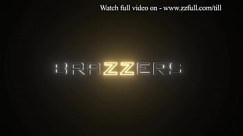 Goyang Lembut Blake Blossom – Nikmati Lengkungan Seksi Di Brazzers, Streaming Penuh Di Zzfull.com