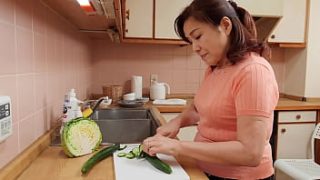 70歳の熟れた義母　川畑千代子の艶やかな秘め事