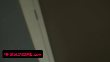 Sislovesme – Adik Tiri Nakal Dan Temannya Bergantian Menghajar Dan Menggila Dengan Kakak Tiri Seksi