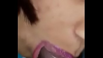 Malam Panas Suami Mengoceh Dalam Bahasa Hindi, Blowjob Desi Yang Menggoda