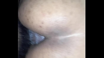 Pantat Desi Yang Sempit Digoyang-goyang Sampai Puas