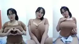 Acha Tobrut, Si Manis Mango Live Yang Bikin Bergairah