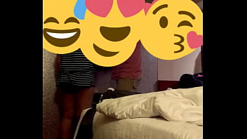 Istri Desi Menggoda Tukang Kabel Dengan Godaan Panas