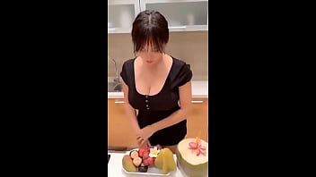 Gái Tàu, Hình Như Là Thế