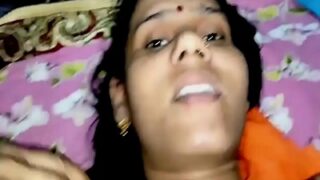 Istri Desi Yang Menggila, Menelan Batang Suami Hingga Ke Lubang Pantatnya