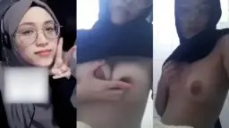 Ukhti Berkacamata Cantik Pamer Payudara Montok