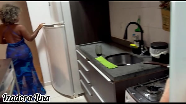 Cunhado Safado Me Comeu Na Cozinha Com A Casa Vazia, Gozou Todinho Dentro Da Minha Boceta