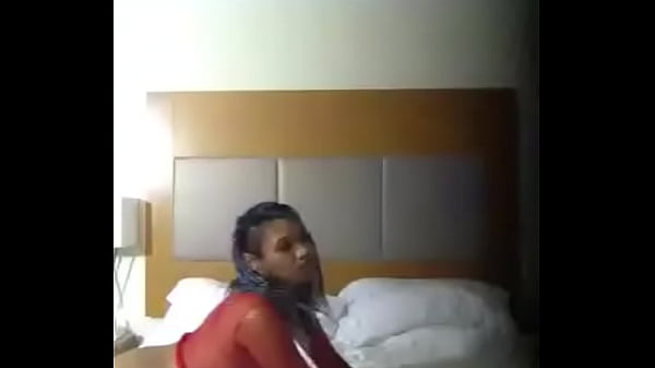 Gadis Oriental Eksotis Telanjang Di Kamar Gelap Part 2