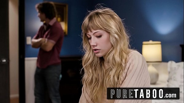 Gadis Blonde Ivy Wolfe Tersedu-sedu Saat Keperawanannya Direnggut Sepupu Tirinya