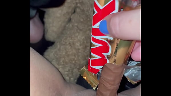 Kopi Cappuccino Dan Cokelat Twix Menggoda Di Lubang Pink Perawanku Yang Ketat—gairah Makanan Kinky, Panjang, Dan Porno—gadis Arab Saudi Amatir Terbaik Menggesek Dan Mengerang, Si Putih Salju Los Angeles Yang Haus Bbc Amerika