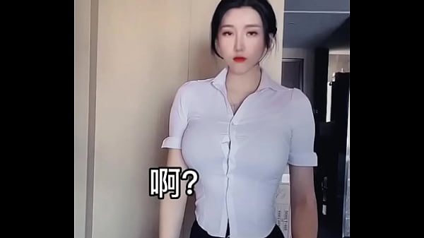 Gadis Asia Dengan Payudara Dan Pantat Yang Menggoda