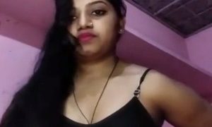 Gadis Desi Polos Mengirim Selfie Basah Dan Menggoda