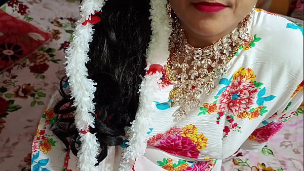 भाभी की गर्म आवाज में भाई के साथ जंगली रात