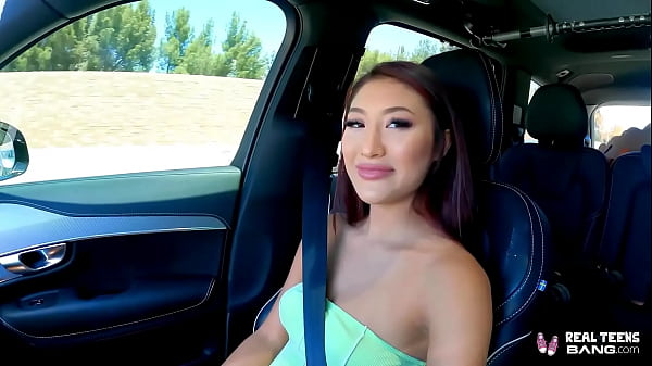 Mina Luxx Ngentot Cepat Di Gang Gelap Sebelum Lanjut Bercinta Di Kamar Hotel