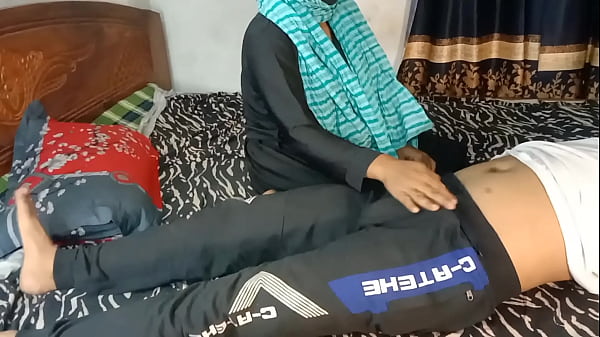 Aku Menggoda Teman Sekolah Anak Tiriku Yang Juga Teman Anak Tiriku Sendiri