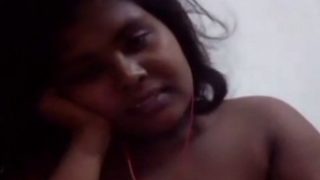 Desi Randi Panas Minta Tolong – Tampil Bugil Sendiri Di Video
