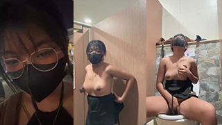 Nonton Bokep Di Mall Bikin Ngecrot