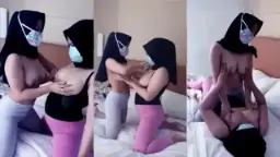 Pasangan Berjilbab Saling Remas Payudara Dengan Nafsu