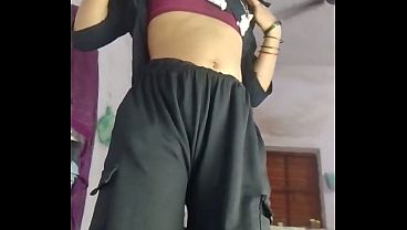 Cowgirl Ganas: Suami Bhabhi India Goyang Pussy Istri Dengan Audio Hindi Yang Menggoda