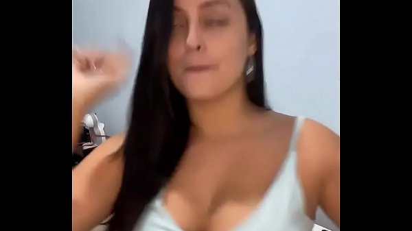 Gadis India Seksi Live Streaming Dengan Gaya Yang Menggoda