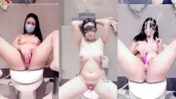 Masturbasi Hot Di Kamar Mandi Mal