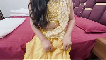 Bhabhi Bas Gili Chut Se Devar Ka Gussa Utar Diya