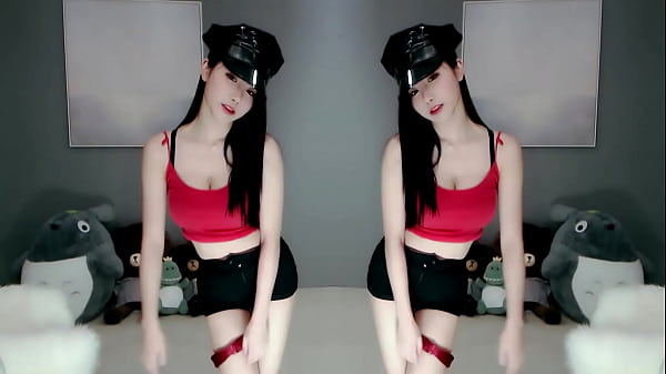 Cô Gái Trung Quốc Quyến Rũ đắm Mình Trong Cuộc Mây Mưa Giữa Biển Khơi