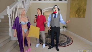 Pengganti Yang Menggoda – Kay Carter / Brazzers / Tonton Penuh Di Www.zzfull.com/quality