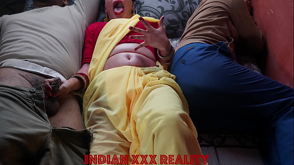 Ibu Tiri India Dan Anak Tiri India Ngentot Pakai Bahasa Hindi, Bikin Makin Basah.