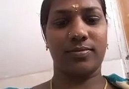 Tamil Aunty Lagi Beol Di Toilet Sambil Cuci Memek