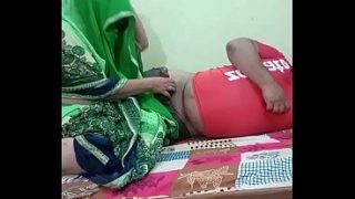 Desi Pasutri India Lagi Ngewe Panas Di Kamar, Crot Di Mana-mana.