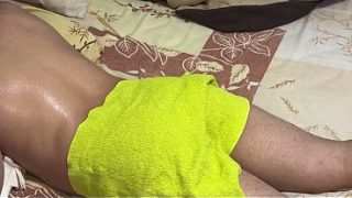 Mertua Montok Bantu Mantu, Pijatannya Bikin Panas Dan Berujung Nafsu.