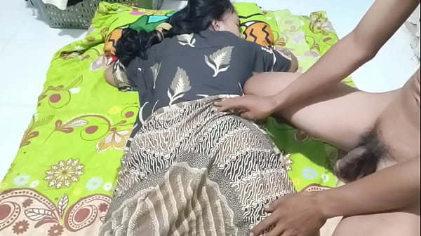 Ngentot Bu Ratna, Istri Sepi Yang Haus Sentuhan Panas