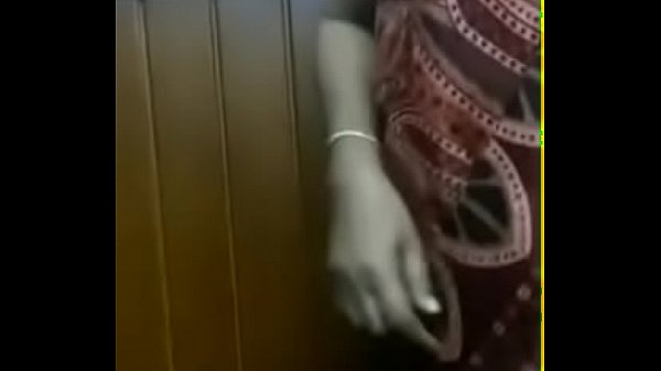 Ini Bibi India Sange, Pentet Gede Diremas Sampe Meleot Keluar