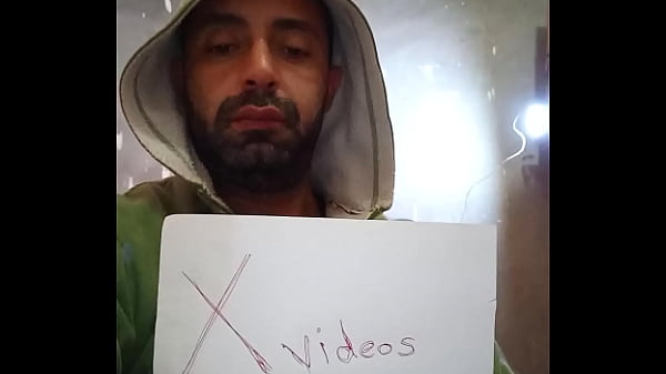 أنا لوحدي في بيتي بالقاهرة.. عايز حاجة تلمسني وتحرق جوايا