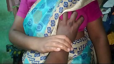 Priyanka, Ibu Rumah Tangga India, Mainin Sendiri Di Rumah Dengan Gaya Liar Yang Bikin Ngilu.