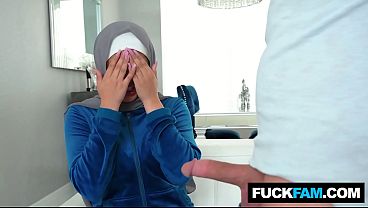 Hijabi Tetangga Kena Kejutan Kontol Nikmat, Sophia Leone, Nicky Rebel
