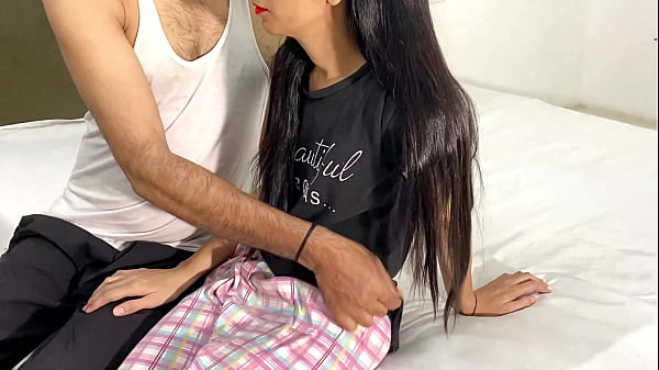 Desi Gadis Desa, Memek Sempit, Kontol Gede Om-om, Video Panas Xxx, Cewek Desa Sange Berat