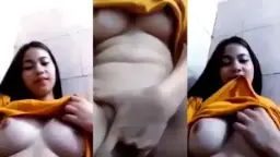 Bocil Montok Toket Bulat, Nafsu Ngebuat Colmek Sampe Basah.