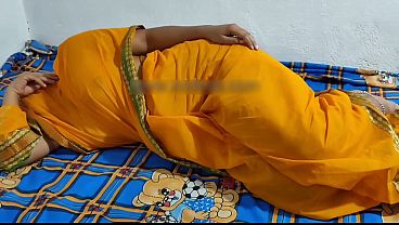 Bundelkhandi Mertua Ngentot Mantu, Nikmatin Full Sambil Crot Deras.